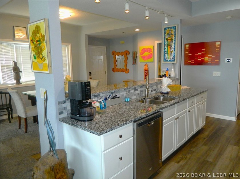Stunning Main Channel Views &amp; Complete Package! Experience the - photo 4