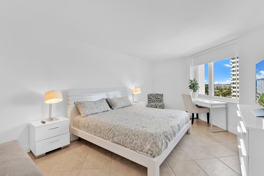 Sweeping Atlantic Ocean views and spectacular sunrises define - photo 18