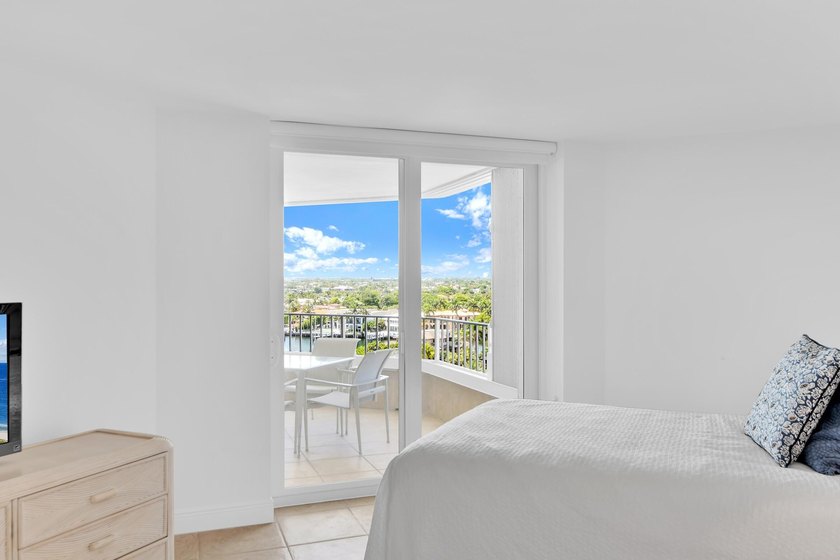 Sweeping Atlantic Ocean views and spectacular sunrises define - photo 24
