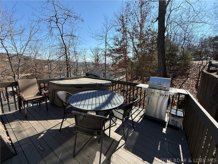 Experience more than just a beautiful home. This 4 bedroom 3 - photo 7