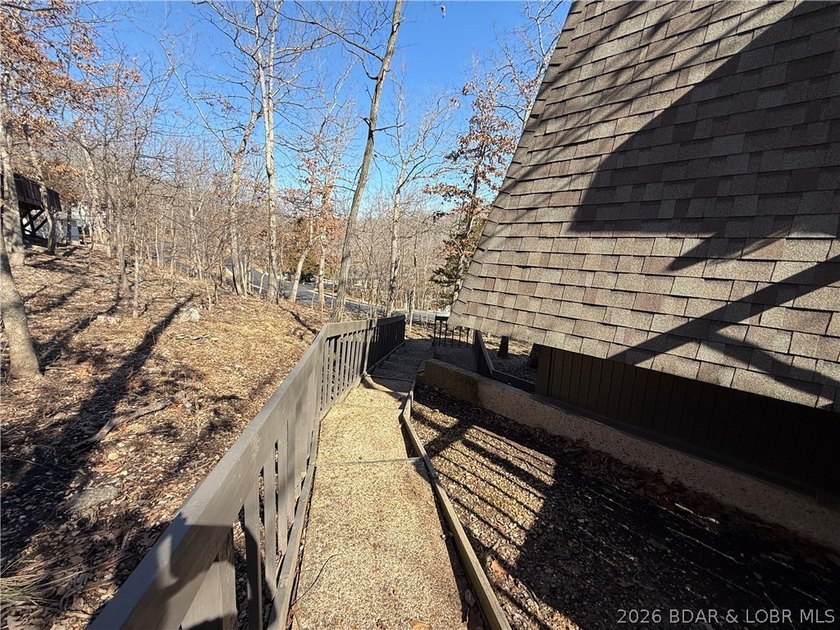 Experience more than just a beautiful home. This 4 bedroom 3 - photo 10