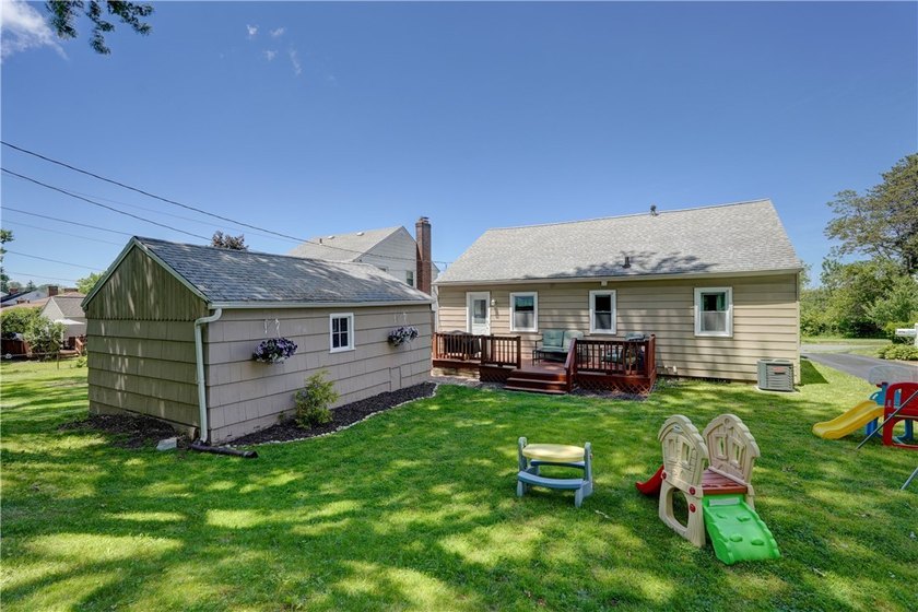 Charm meets peace of mind in this beautiful Irondequoit home! - photo 6