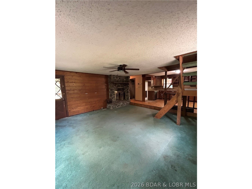 Rare opportunity to own nearly 34 acres in one of the Lake - photo 4