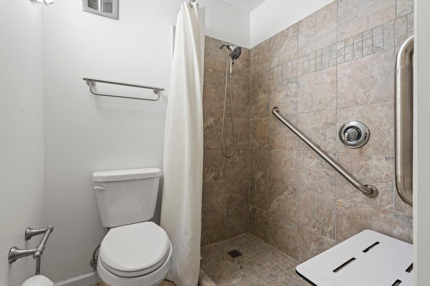 Rare opportunity to own a stunning 4th-floor corner unit in the - photo 20