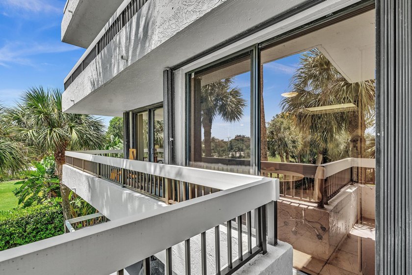 Gorgeous corner 3/2 with wraparound balcony facing southeast for - photo 26