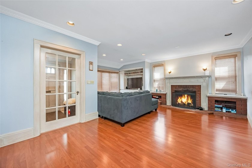 Welcome to this charming Colonial style home in Baldwin offering - photo 5