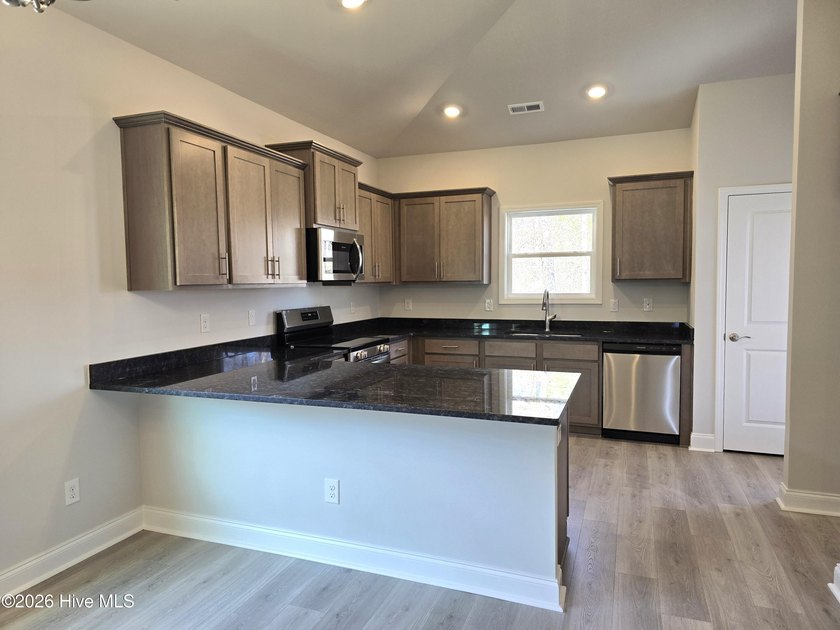 Welcome to your new dream home to be constructed at 104 Shoal - photo 7