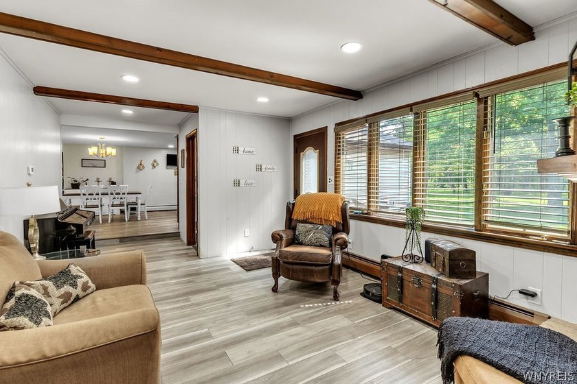 Showings start Thursday July 16 at 9:00 am with negotiations - photo 25