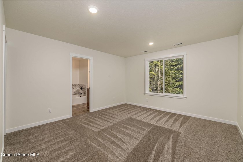 Beautiful New Home, Just completed with 3641+/-sq ft, this Multi - photo 19