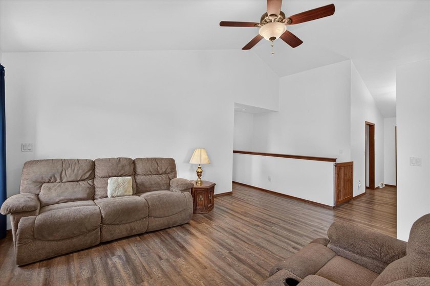 Don't miss this 2009 Energy Star approved ranch home in East De - photo 11