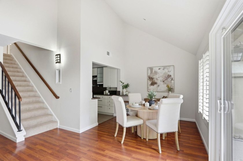 Welcome to this beautifully updated townhouse-style condo - photo 15