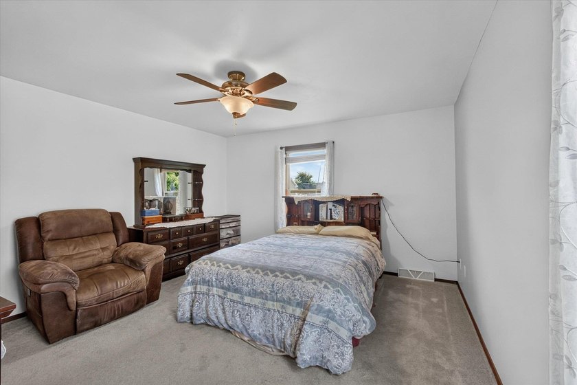 Don't miss this 2009 Energy Star approved ranch home in East De - photo 30