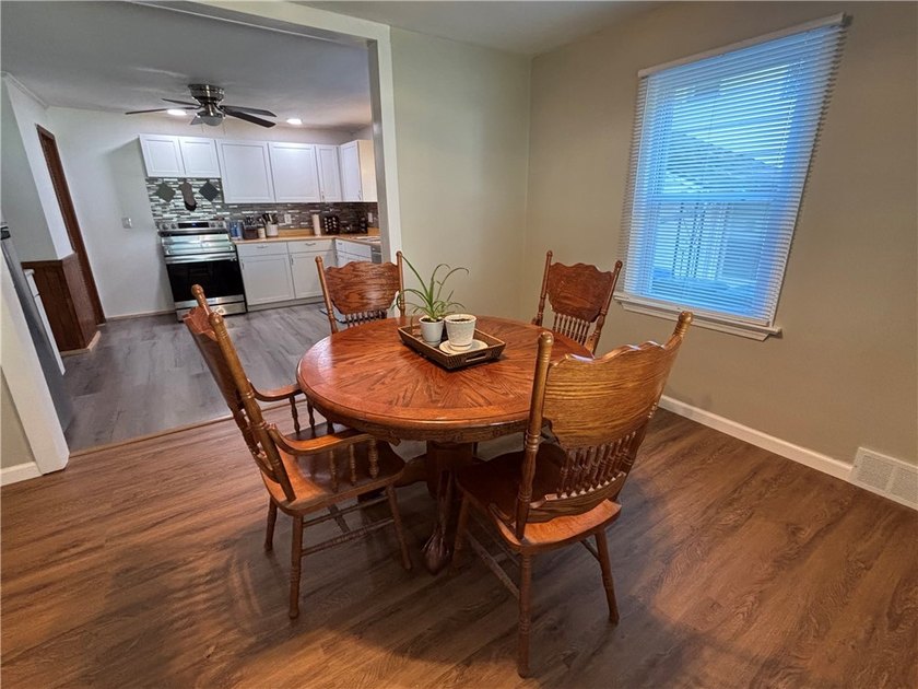 Beautifully renovated turnkey home! Located on the cusp of - photo 10