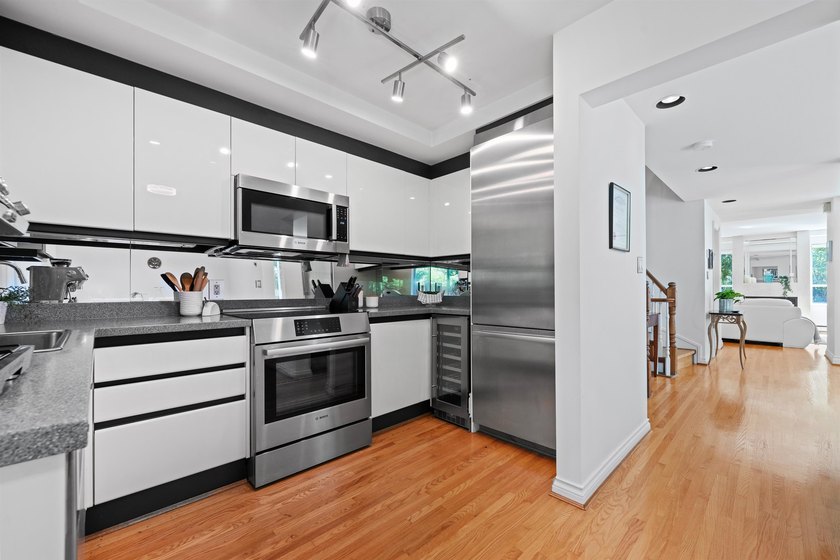 Tucked away in the heart of Kerrisdale, this tastefully - photo 13