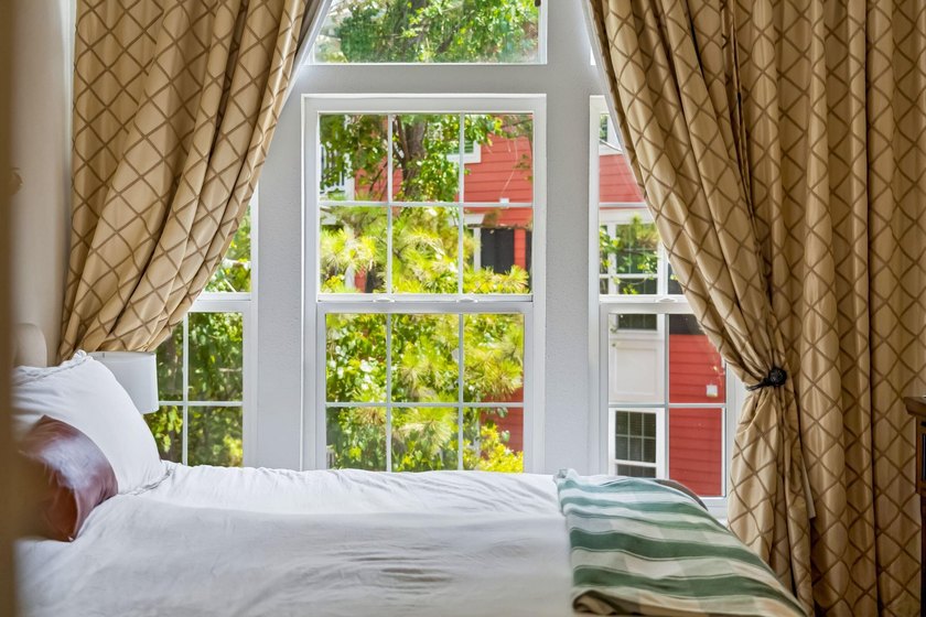 Welcome to ''The Treehouse'' at MiraVista, where peaceful living - photo 17