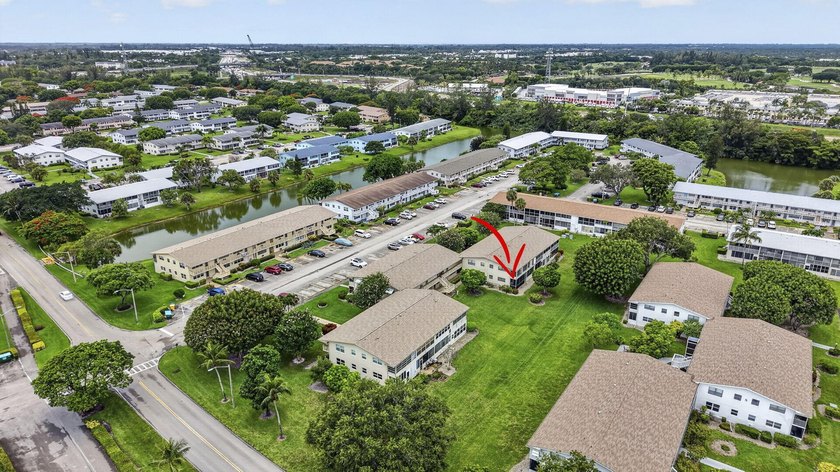 Rare first-floor corner end unit offering extra privacy - photo 33
