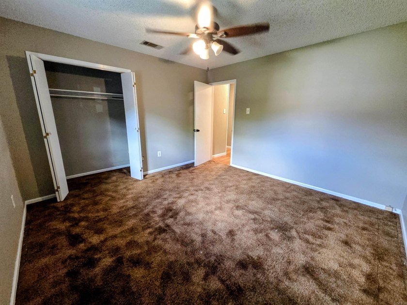 Welcome home to this charming 3-bedroom, 1-bath home that's - photo 12