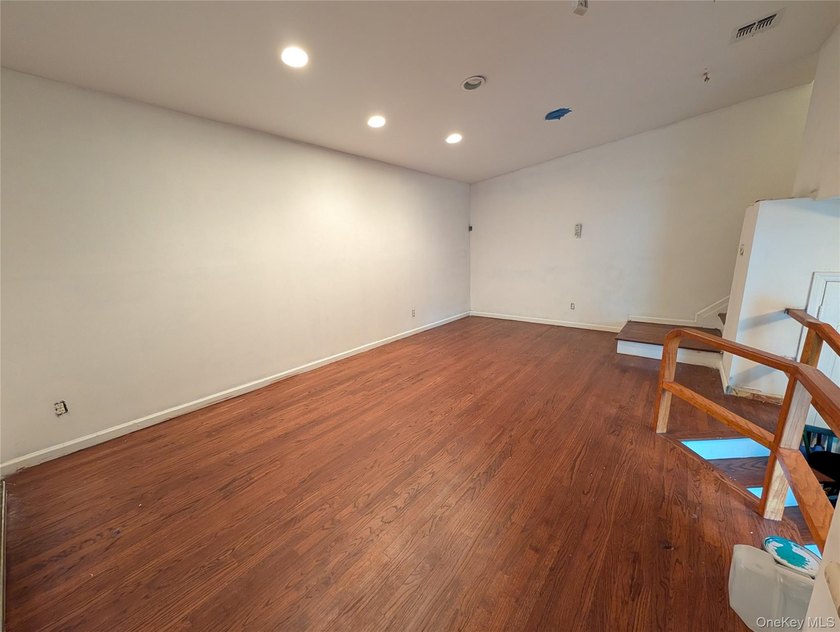 Expanded splanch single family includes 4 bedrooms, 2 &amp; half - photo 12