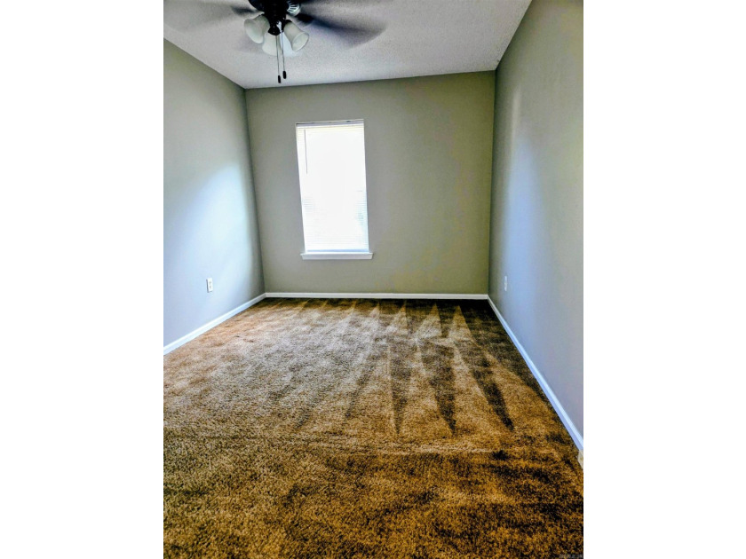 Welcome home to this charming 3-bedroom, 1-bath home that's - photo 15
