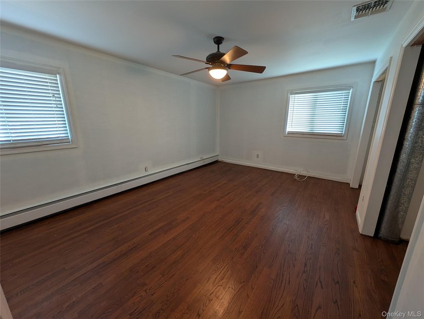 Expanded splanch single family includes 4 bedrooms, 2 &amp; half - photo 16