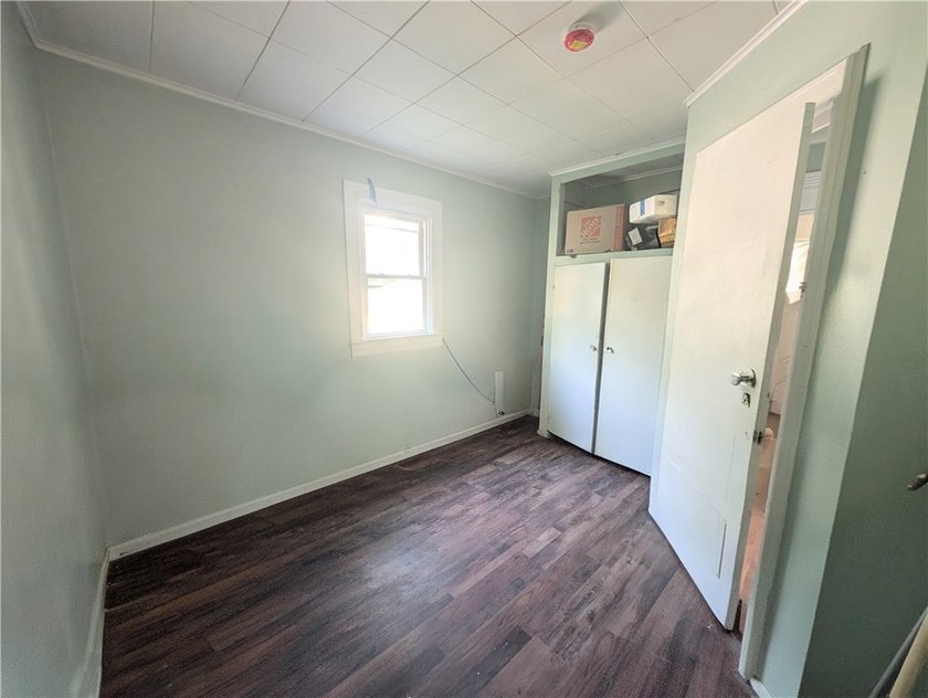 Another Rockin' Rochester Property! This beautifully updated - photo 10