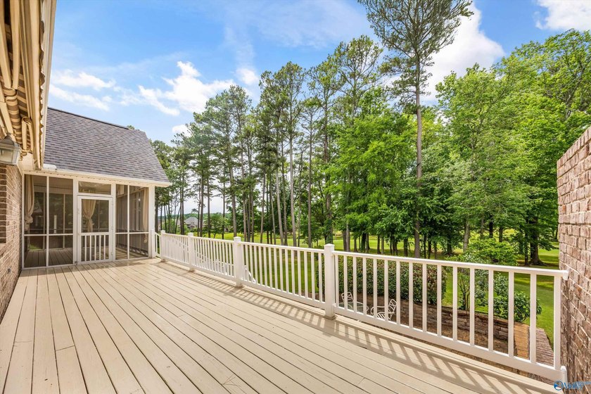 Stunning golf course home filled with luxury and elegance! - photo 36