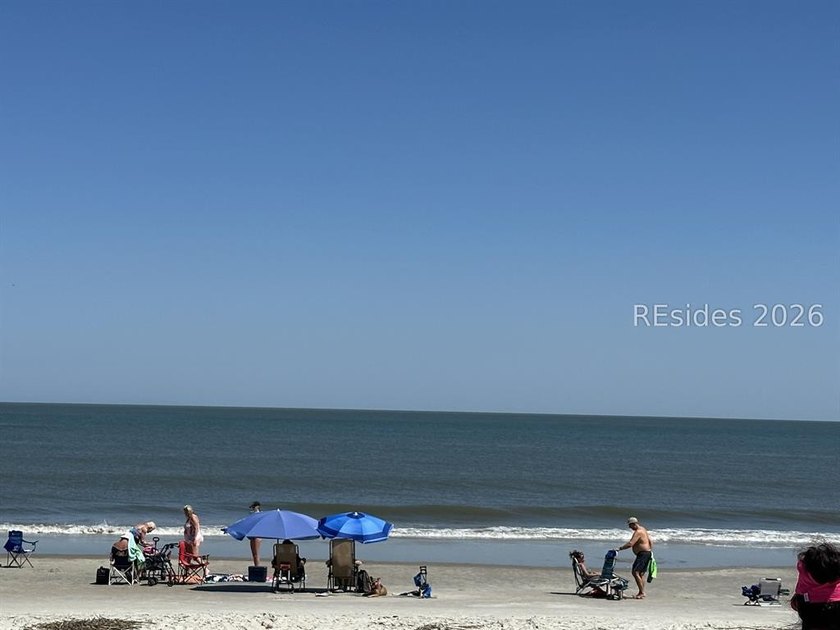 Nestled just steps from the ocean, this charming beach cottage - photo 42