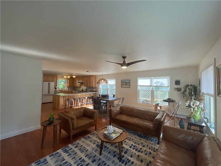 Immaculately maintained and ideally located in the heart of Old - photo 11