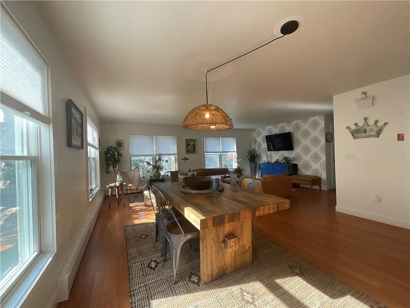 Immaculately maintained and ideally located in the heart of Old - photo 12