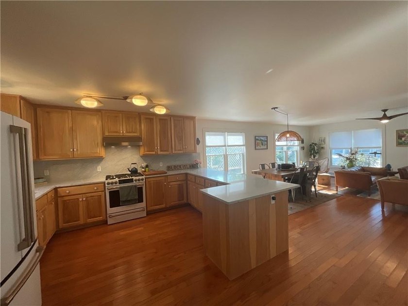 Immaculately maintained and ideally located in the heart of Old - photo 14