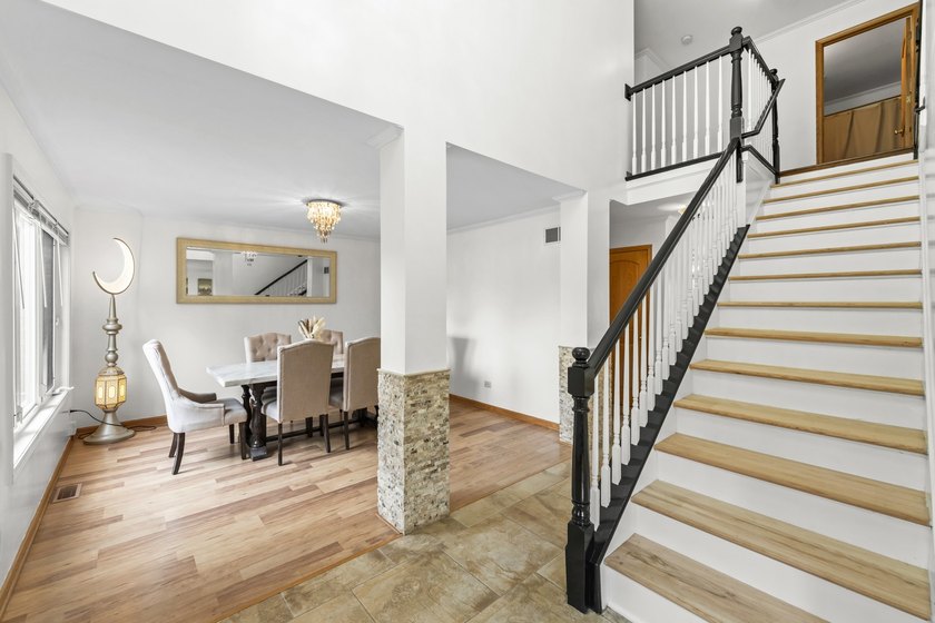Luxury Living with Spectacular Golf Course Views! Welcome to - photo 8