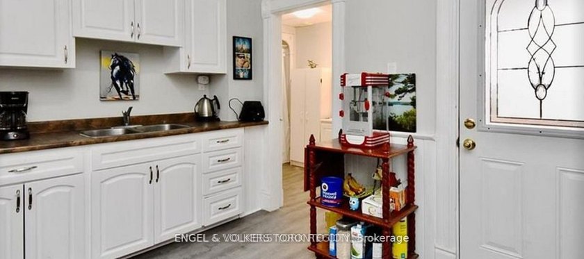 Legal Duplex in Prime Allandale Location Steps to the Water &amp; GO - photo 13
