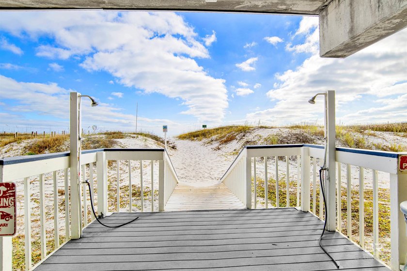 Welcome to Regatta 305B, your spacious Gulf-side retreat where - photo 7
