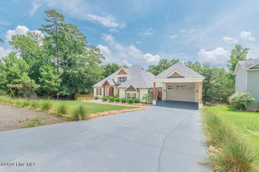 Stunning lakefront home in desirable Modoc Shores with a NEW - photo 3