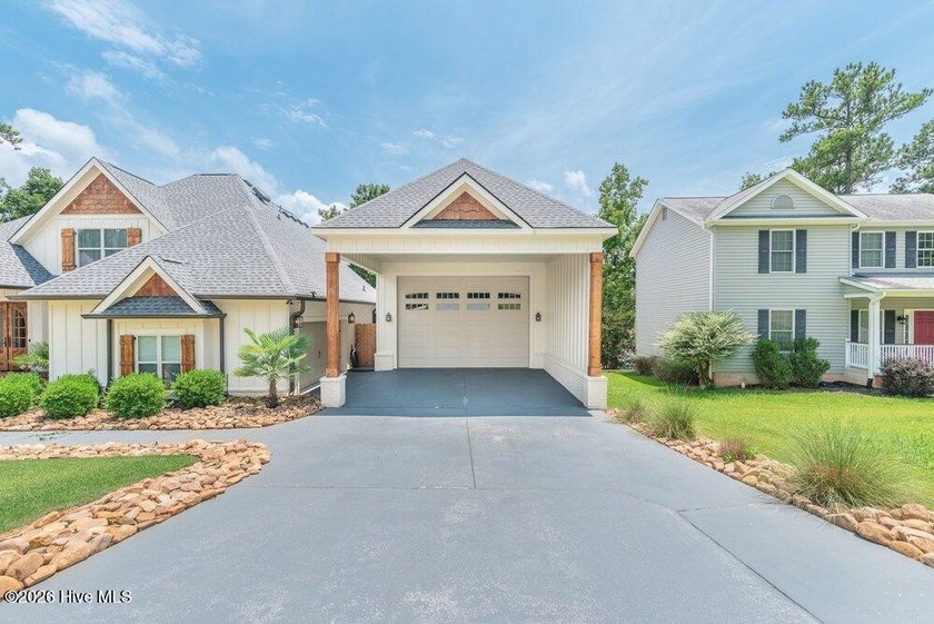 Stunning lakefront home in desirable Modoc Shores with a NEW - photo 4