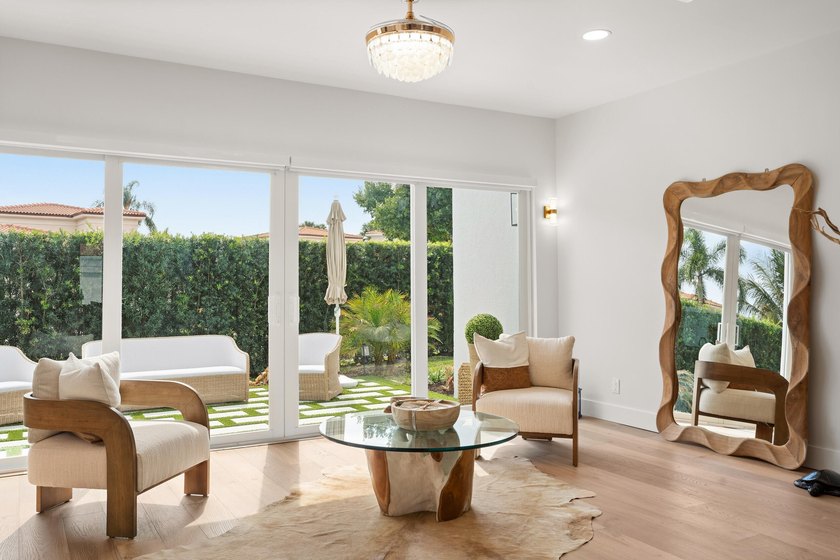 Tastefully updated 3-bedroom, 3.5-bath residence in the highly - photo 11