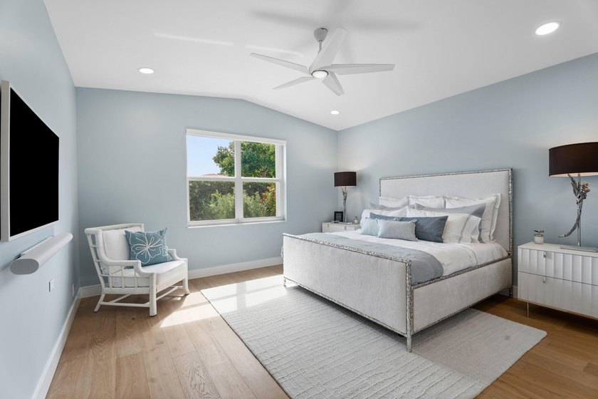 Tastefully updated 3-bedroom, 3.5-bath residence in the highly - photo 20