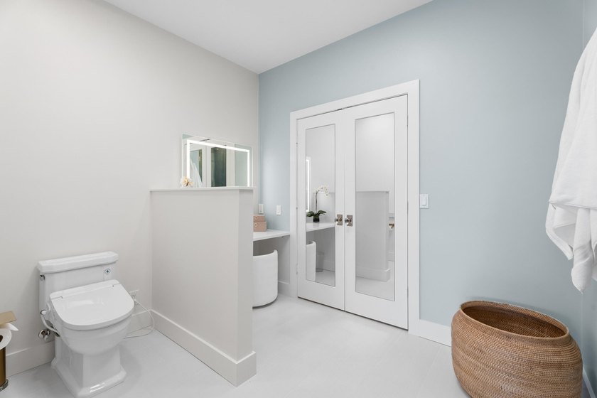 Tastefully updated 3-bedroom, 3.5-bath residence in the highly - photo 23