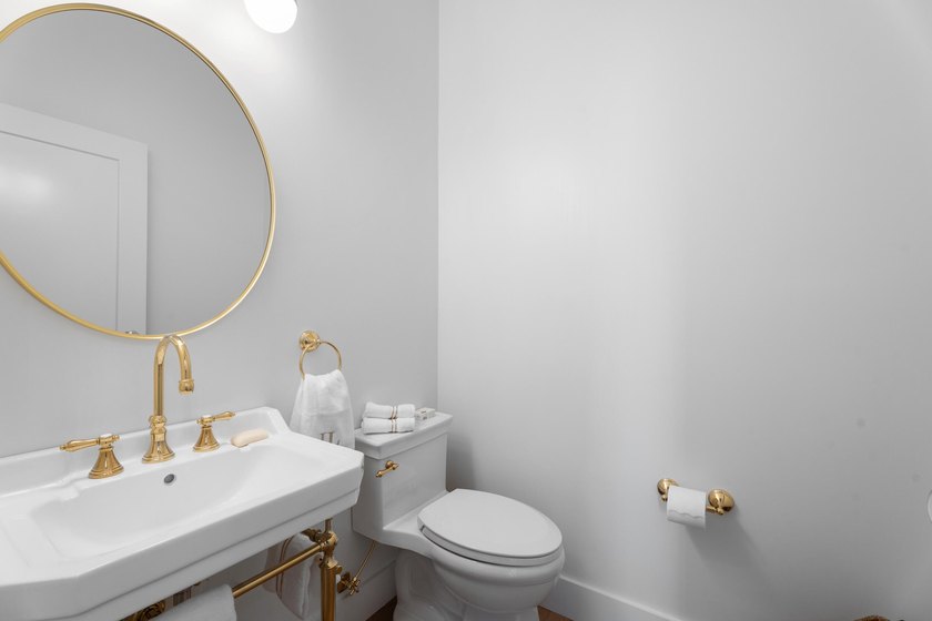 Tastefully updated 3-bedroom, 3.5-bath residence in the highly - photo 32
