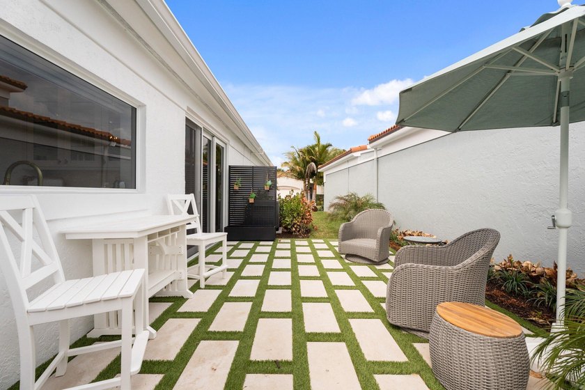 Tastefully updated 3-bedroom, 3.5-bath residence in the highly - photo 41
