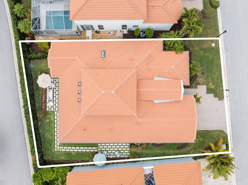 Tastefully updated 3-bedroom, 3.5-bath residence in the highly - photo 44