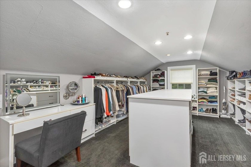 A rare offering where exceptional design meets extraordinary - photo 36