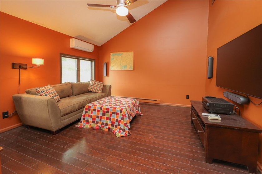 No delayed negotiations! Beautifully updated Bristol Harbour - photo 18