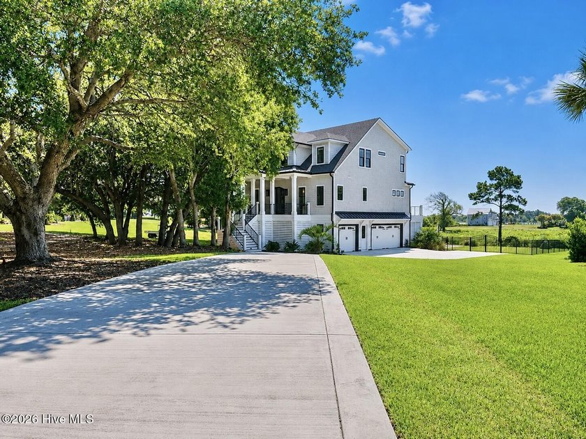 Located within prestigious Sloop Point Plantation, 106 Seven - photo 6