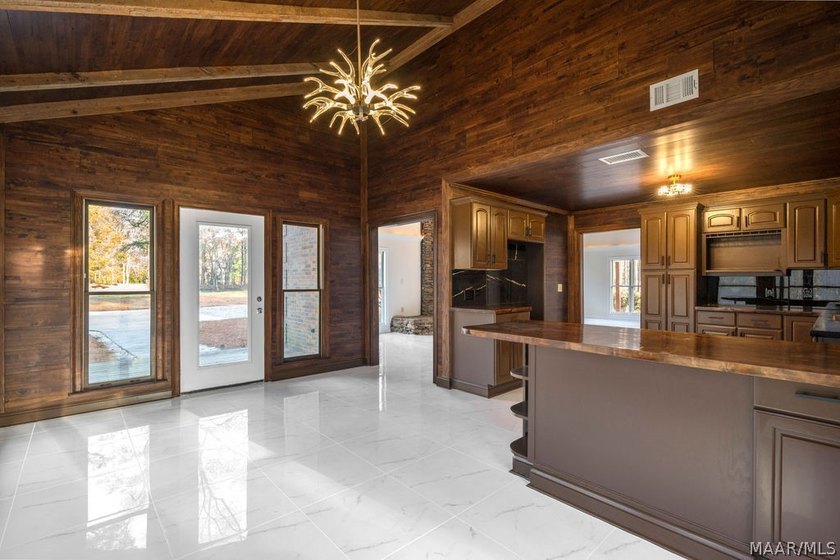 Rarely does a property offer this much flexibility in one of - photo 14