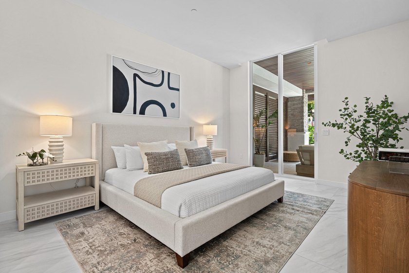 Discover the pinnacle of luxury living in the heart of downtown - photo 11