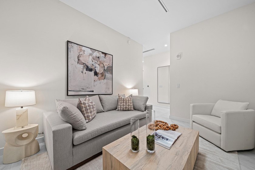 Discover the pinnacle of luxury living in the heart of downtown - photo 23