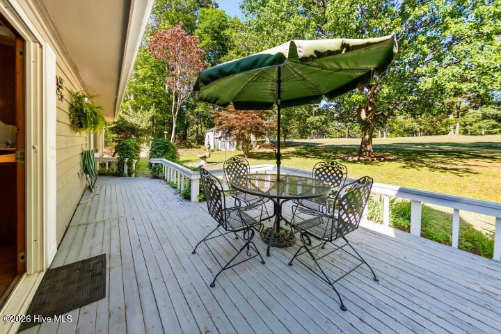 Lakeview and Golf Course frontage make this quality-built 3- - photo 40