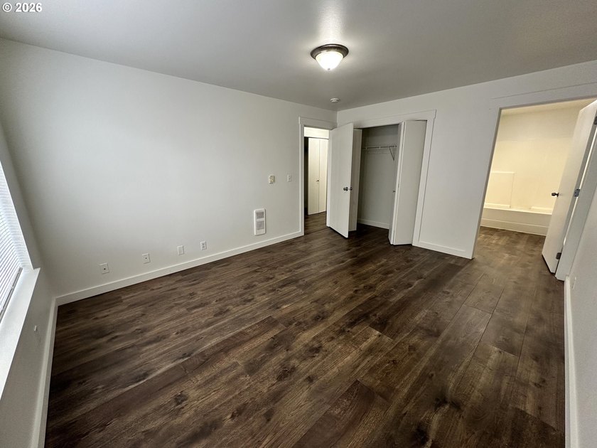 VA approved condo. Two bedroom one bath ground level condo with - photo 14