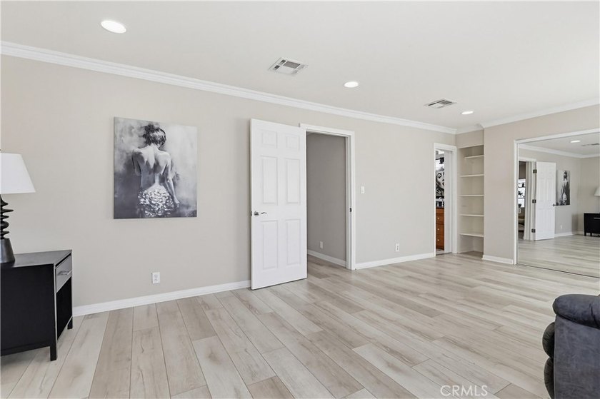 2275 W 25th 222 - photo 21